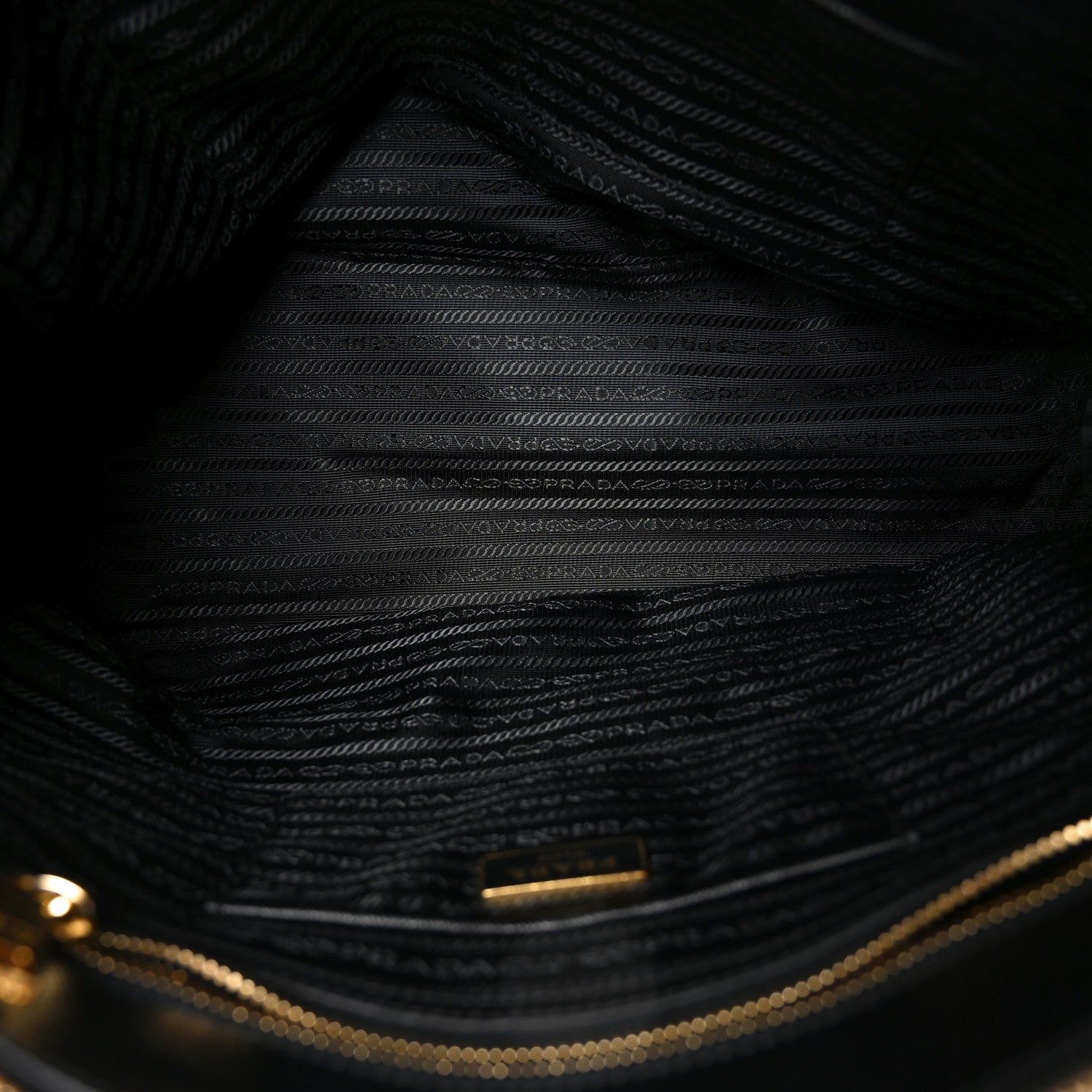 Saffiano Lux Large Galleria Double Zip Tote Black - Image 5