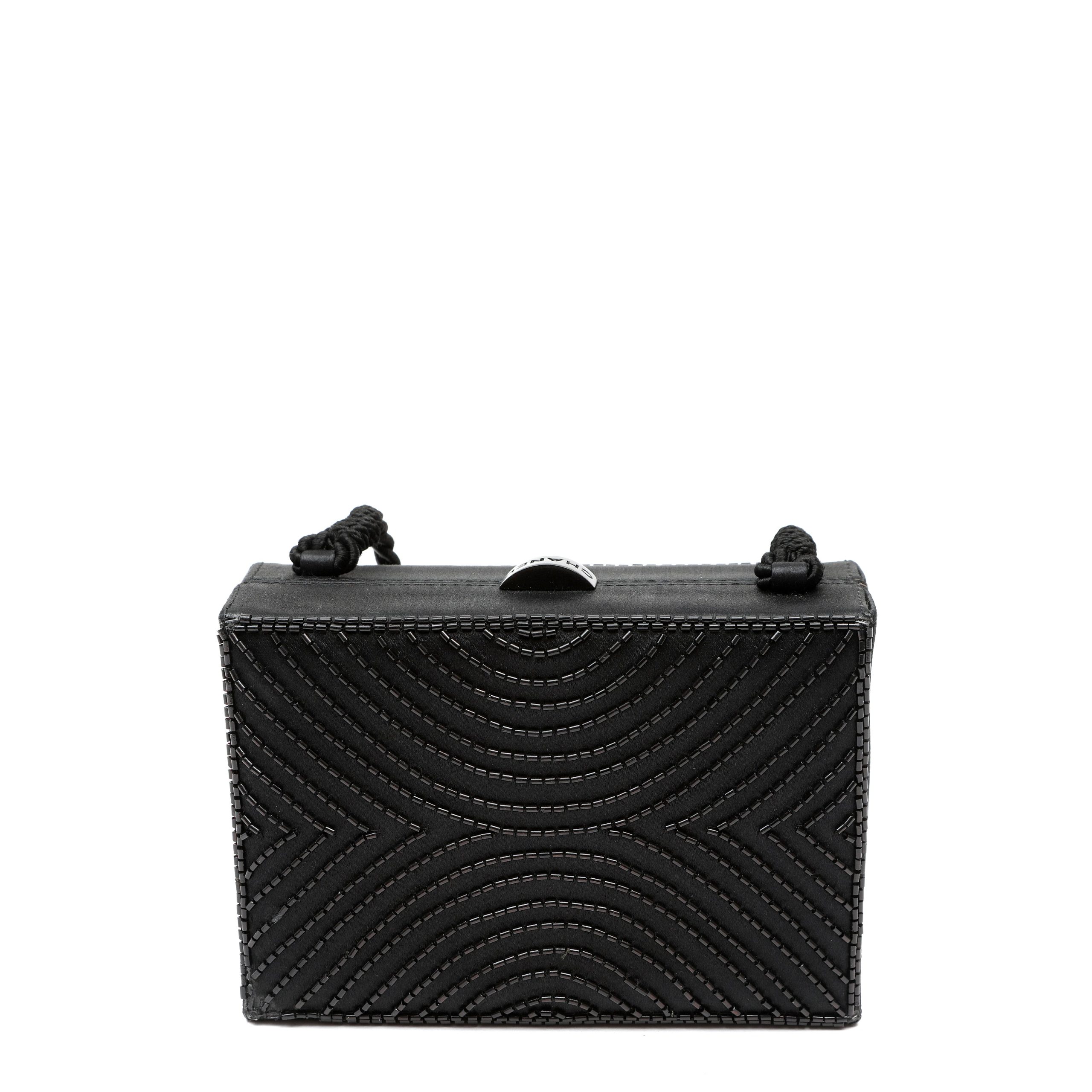 Chanel Evening Bag Hand-Beaded Black Satin w/Ruthenium Hardware - 图片 5