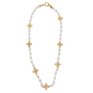 Chanel Gold Clover and Pearls Neclace