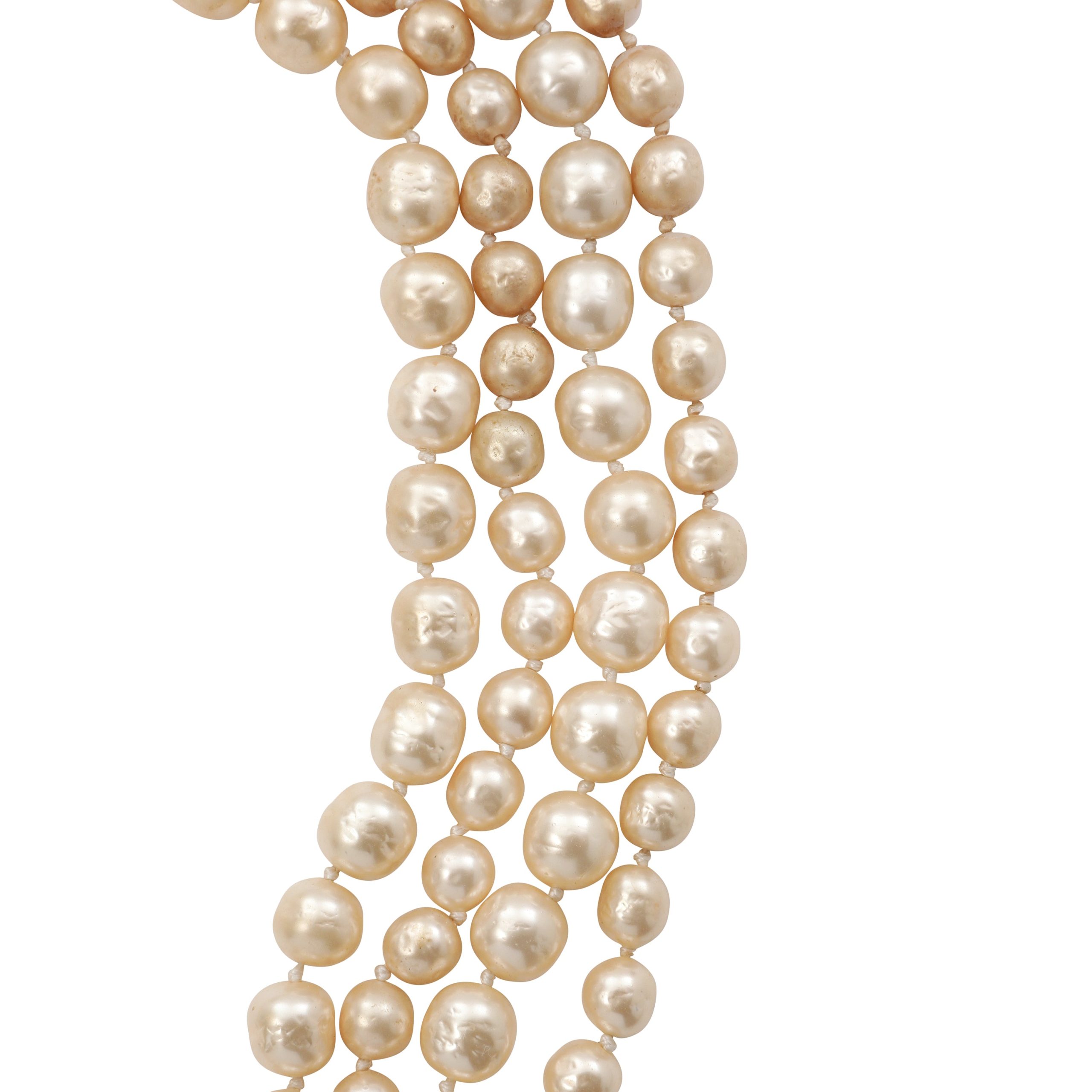 Chanel Vintage 4 Strand Pearl Necklace w/Medallion Clasp - 图片 3