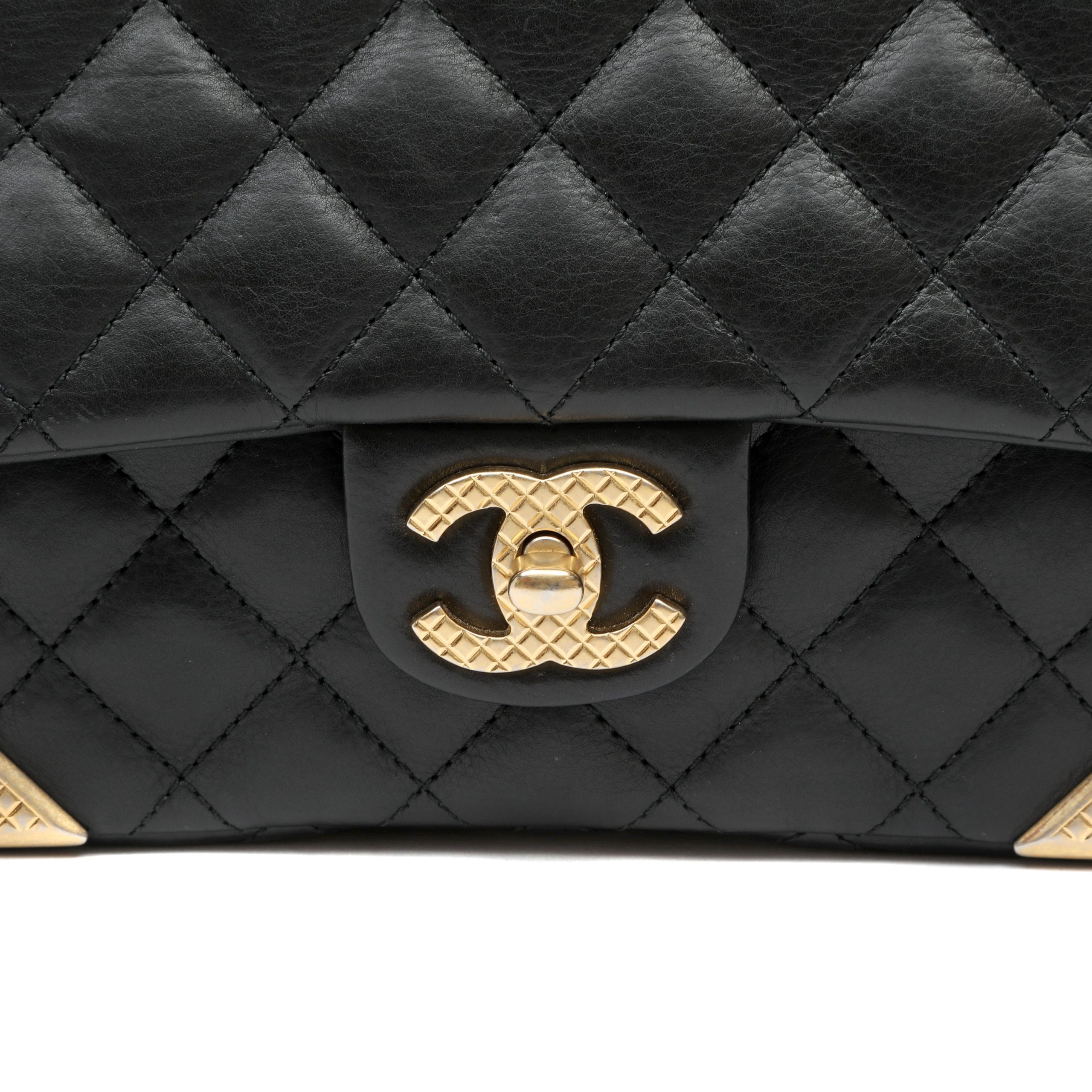 Chanel Quilted Calfskin Rock The Corner Classic Flap - 图片 3