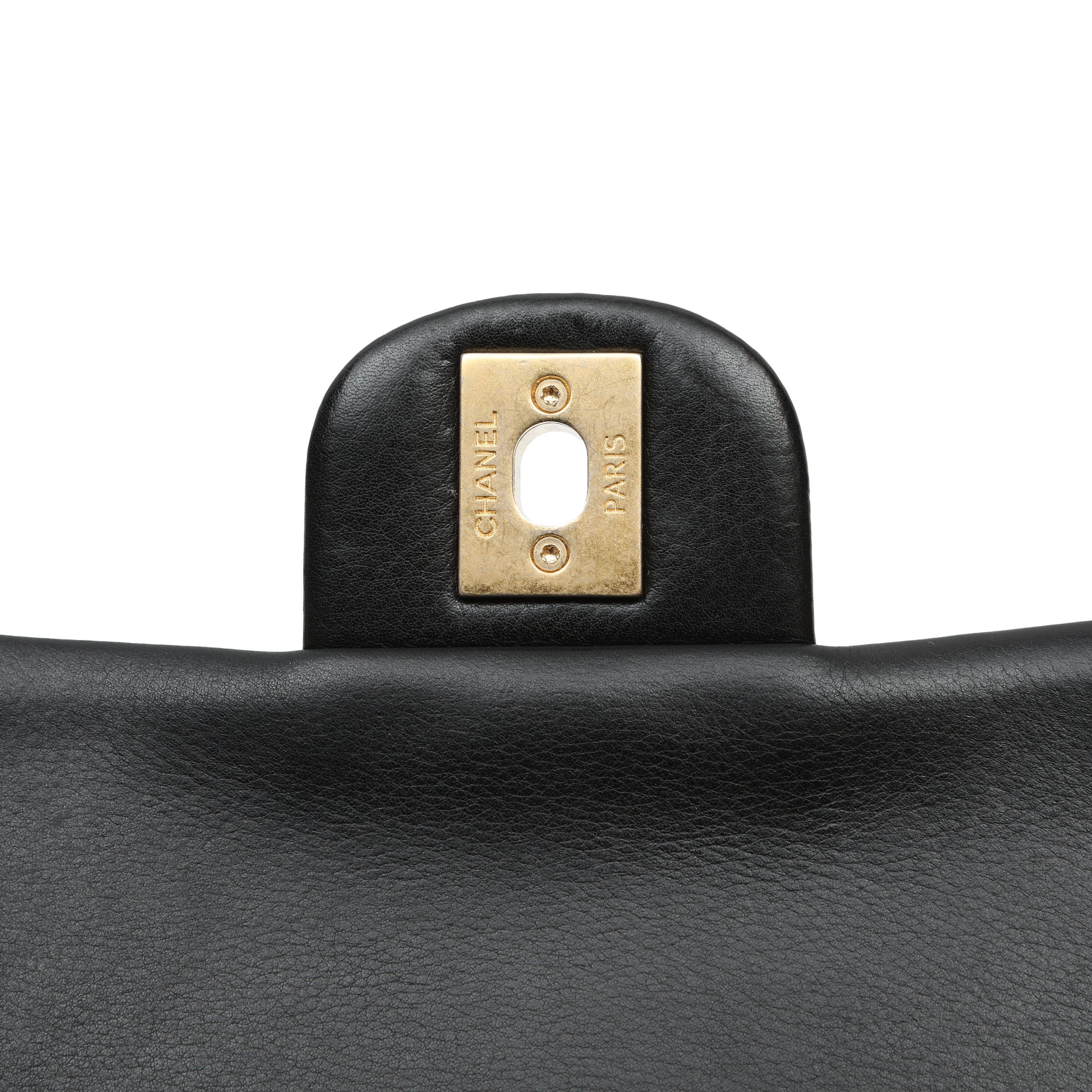 Chanel Quilted Calfskin Rock The Corner Classic Flap - 图片 9