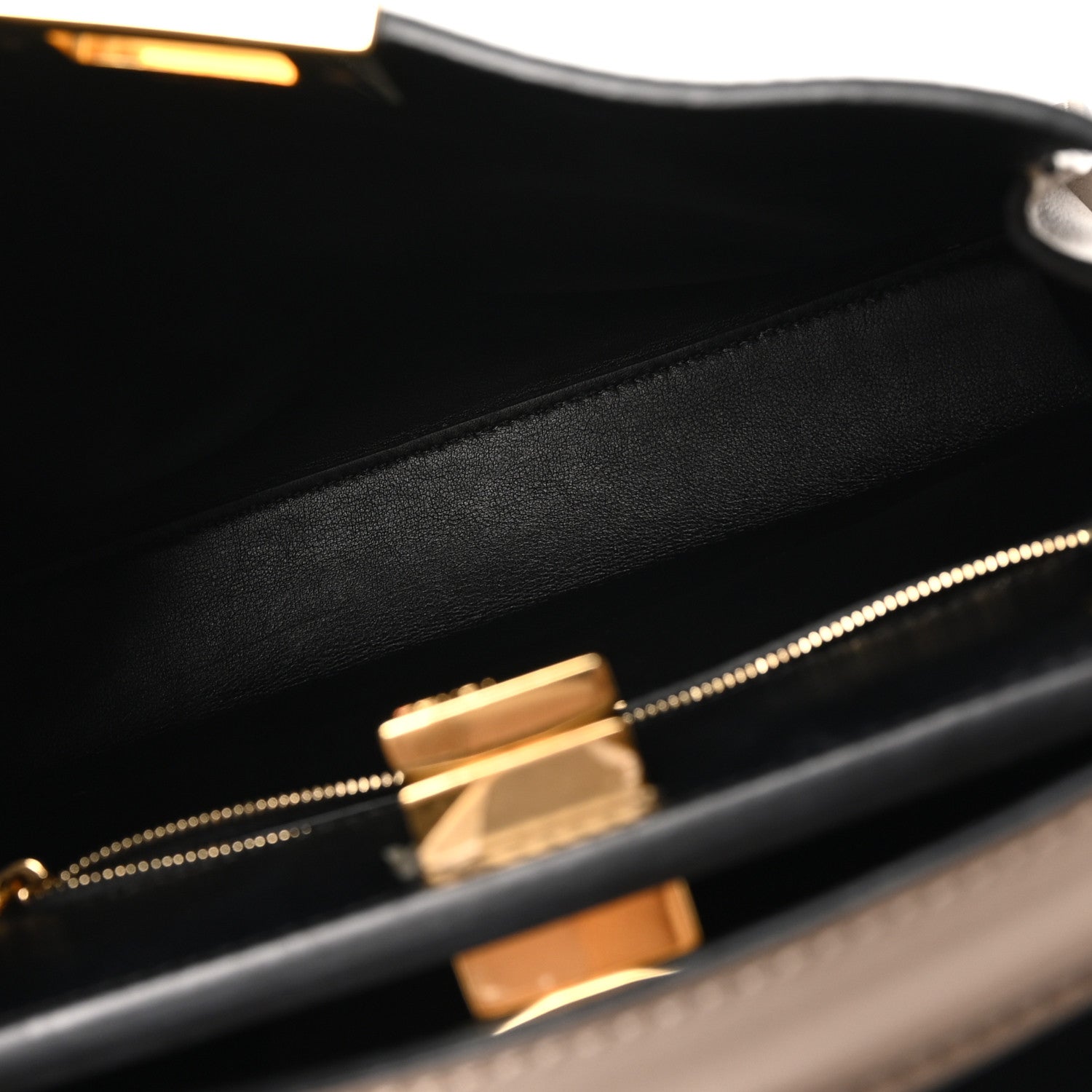 Vitello Tahiti Burro Medium Peekaboo Iconic Essentially Satchel Tortora Black - Image 5