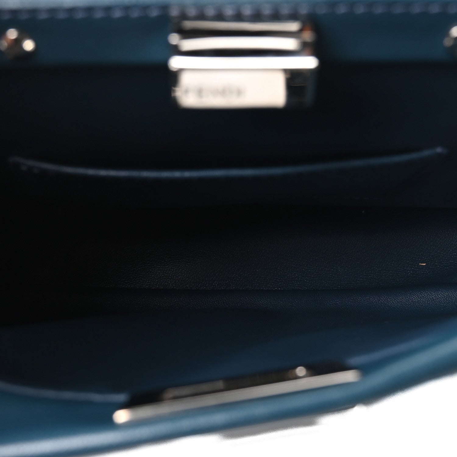 Nappa Mini Peekaboo Iconic Satchel Pavone - Image 5