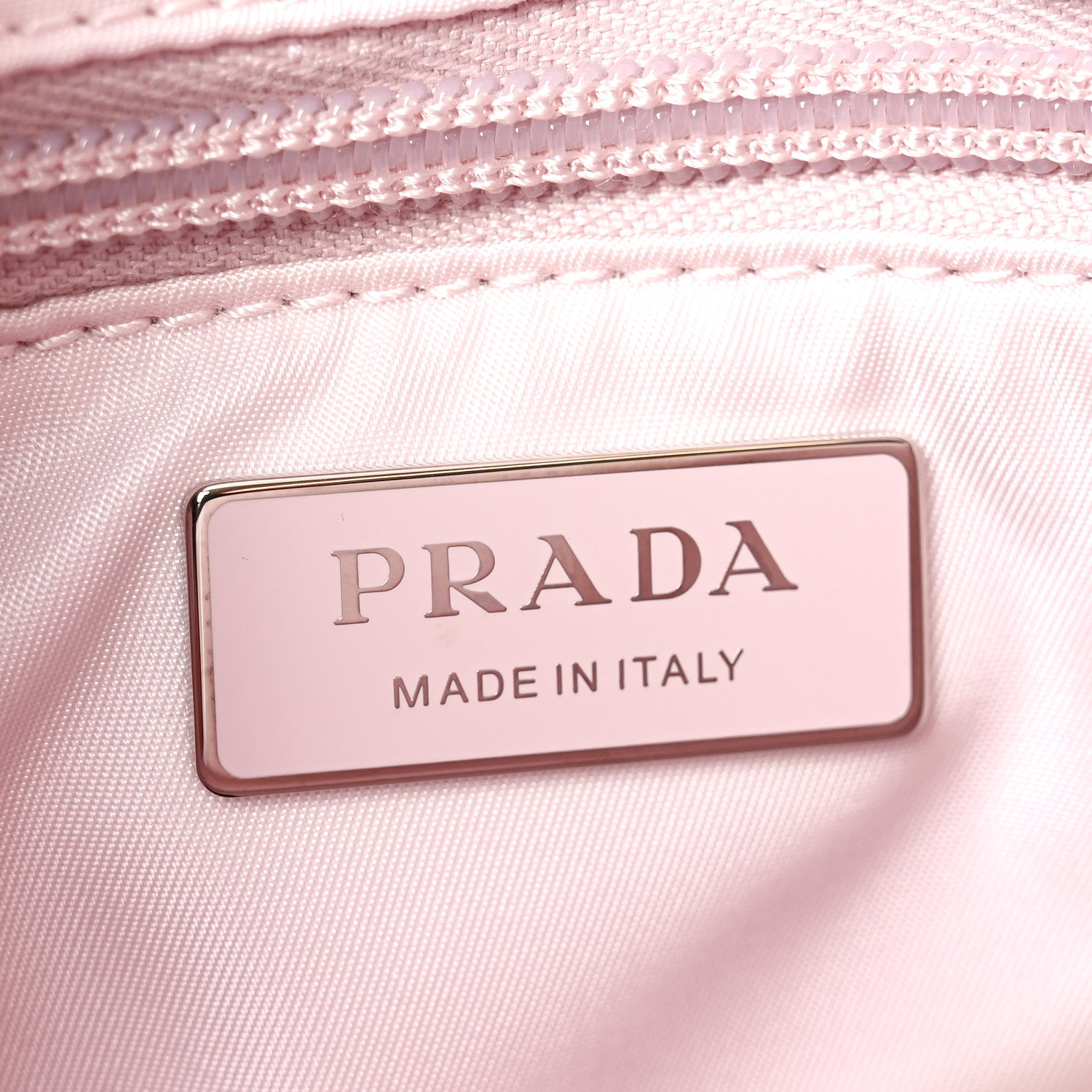 Re-Nylon Padded Small Traveller Alabaster - Image 6
