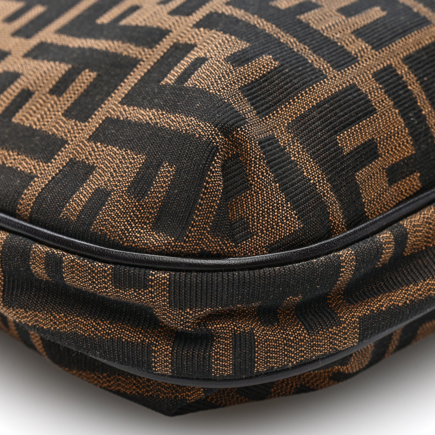 Zucca Shoulder Bag Tobacco - Image 9