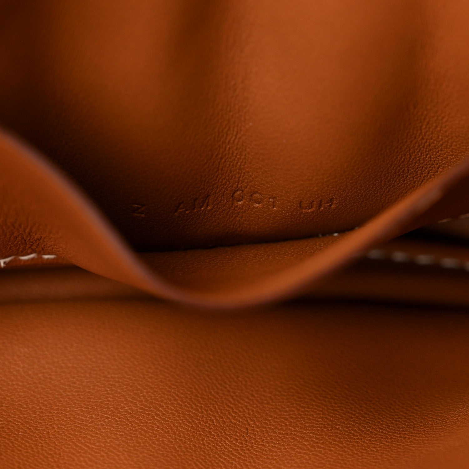 Swift In-The-Loop Belt Bag Gold - Image 7