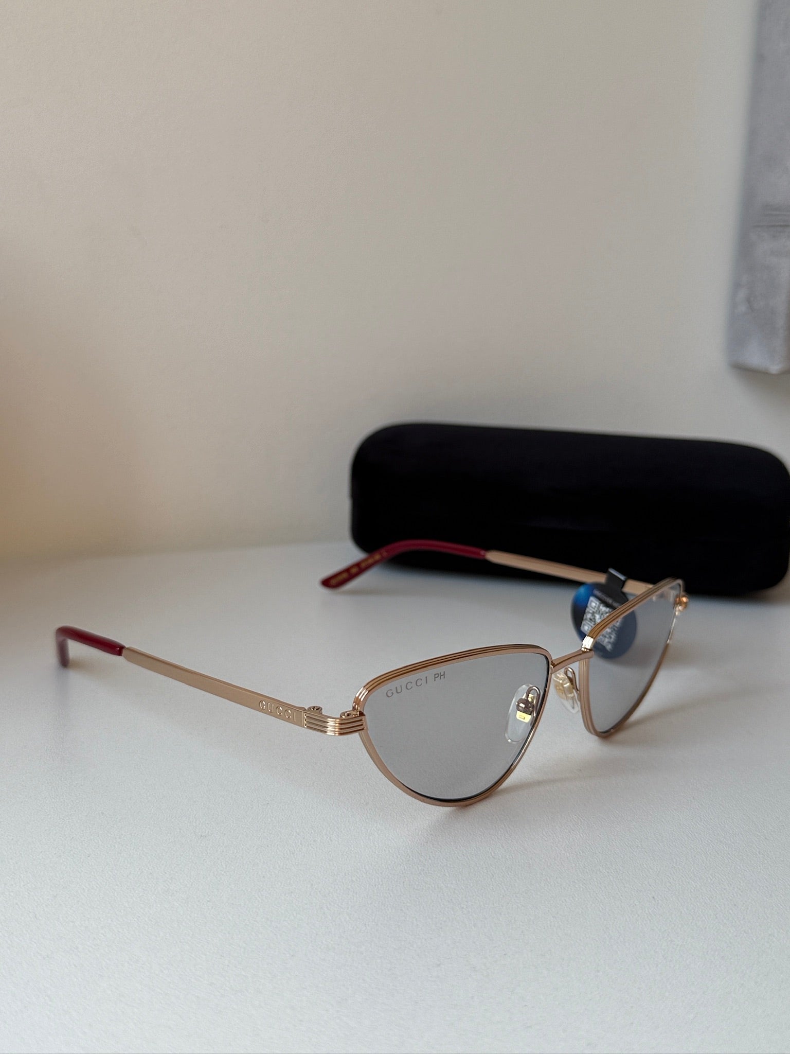 Gucci GG1879S Metal Cat Eye Sunglasses in Gold Photochromic - 图片 5