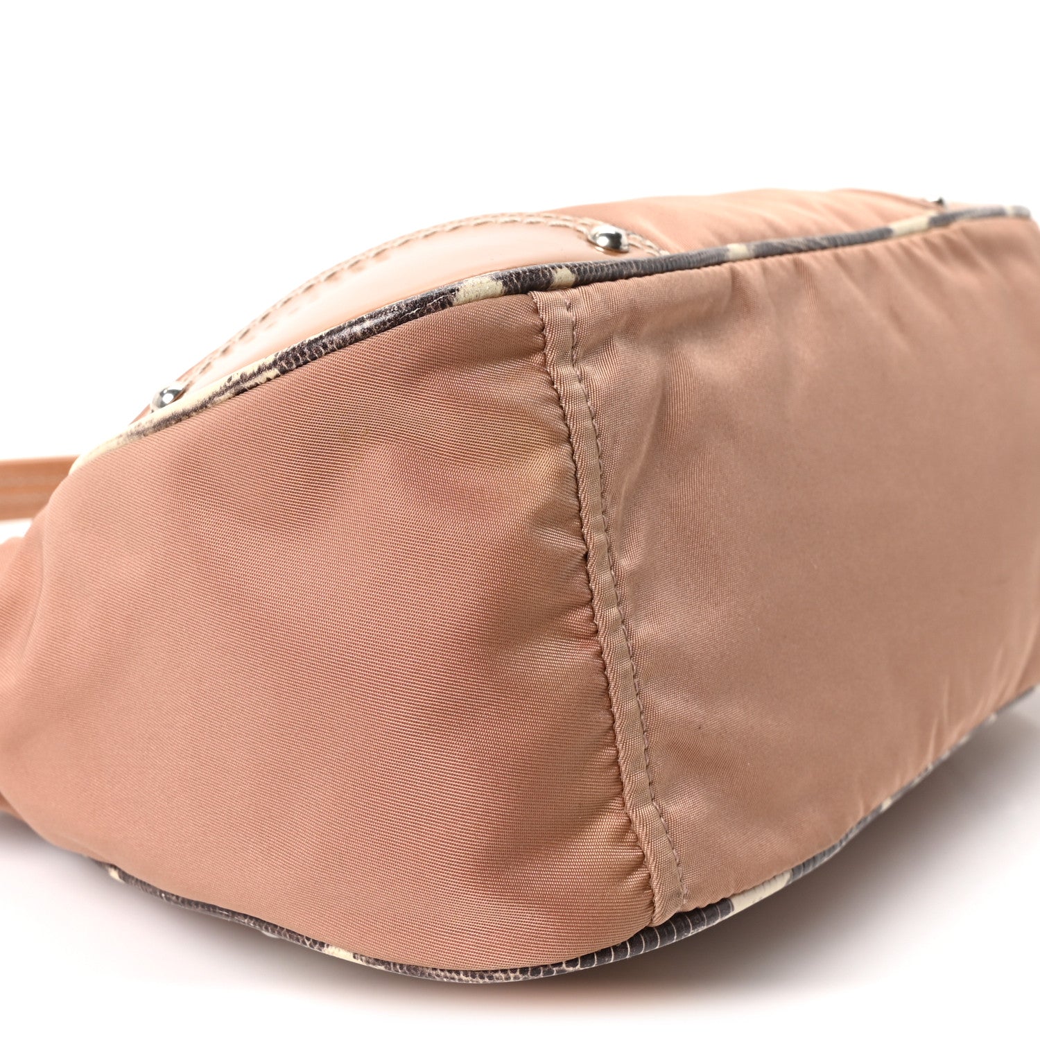 Tessuto Vernice Shoulder Bag Cipria - Image 9