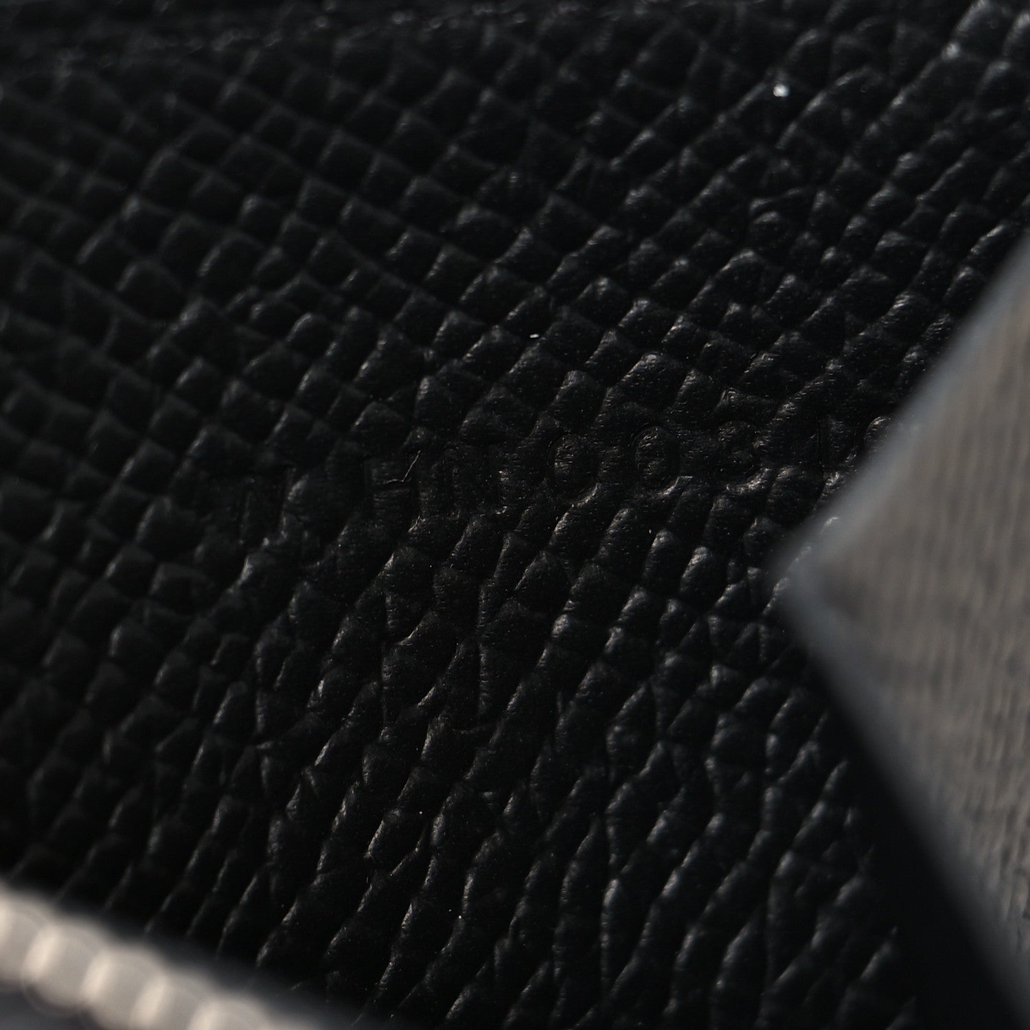 Epsom Bearn Compact Wallet Black - Image 7