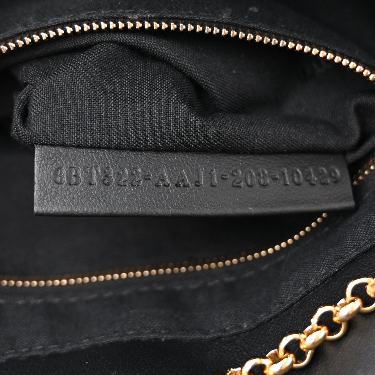 Vitello Grace King Karligraphy Chain Bucket Bag Black Bisquit - Image 7
