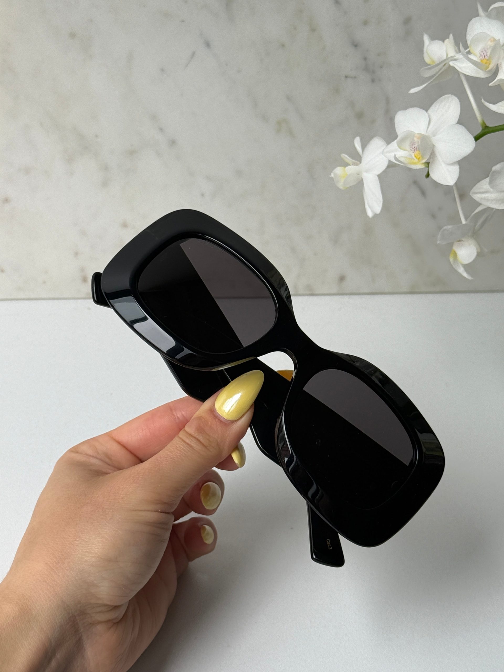 Gucci GG1695S Thick Rim Black Sunglasses - 图片 4
