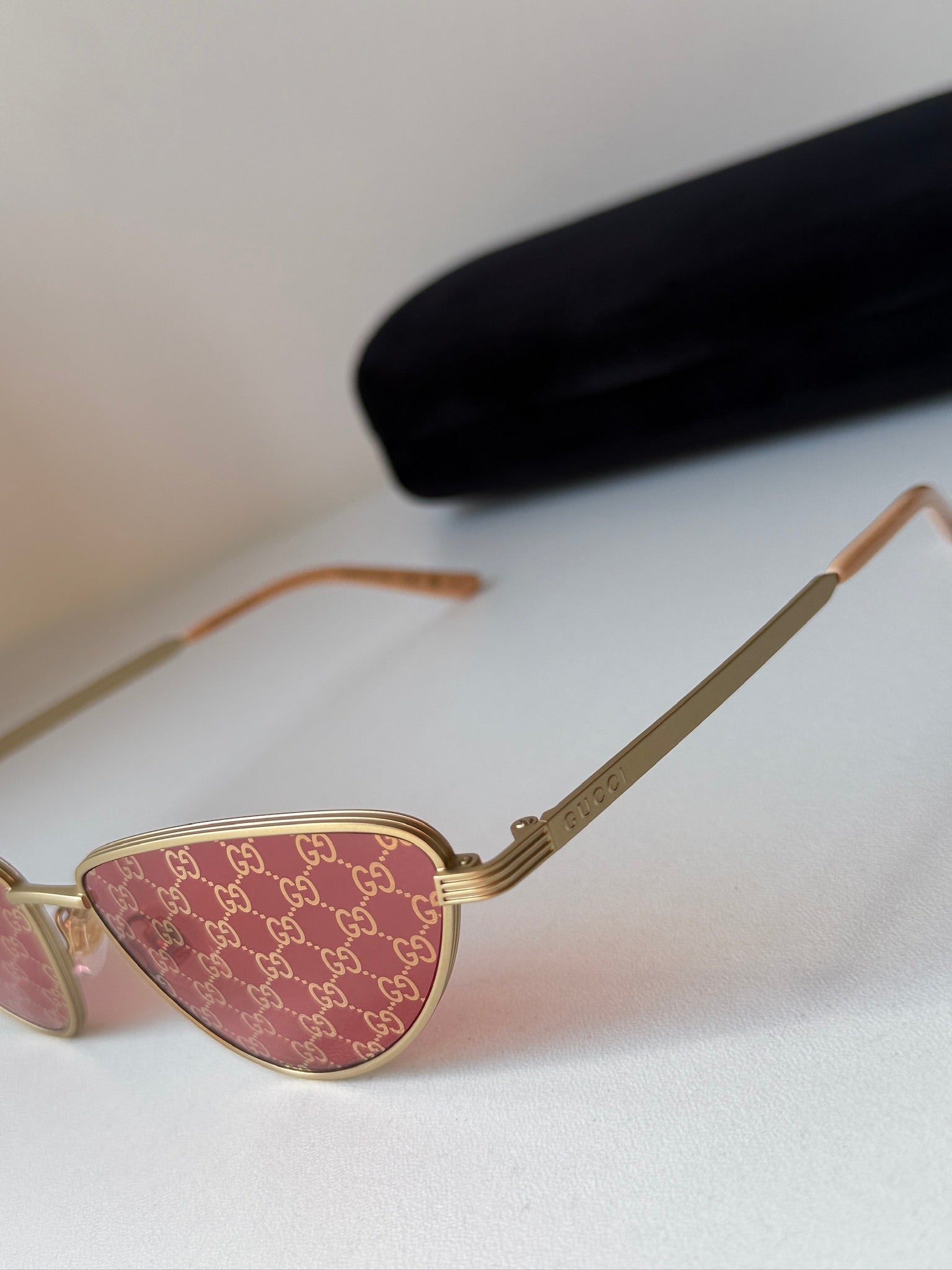 Gucci GG1879S Metal Cat Eye Sunglasses in Gold Mirror Lens - 图片 4