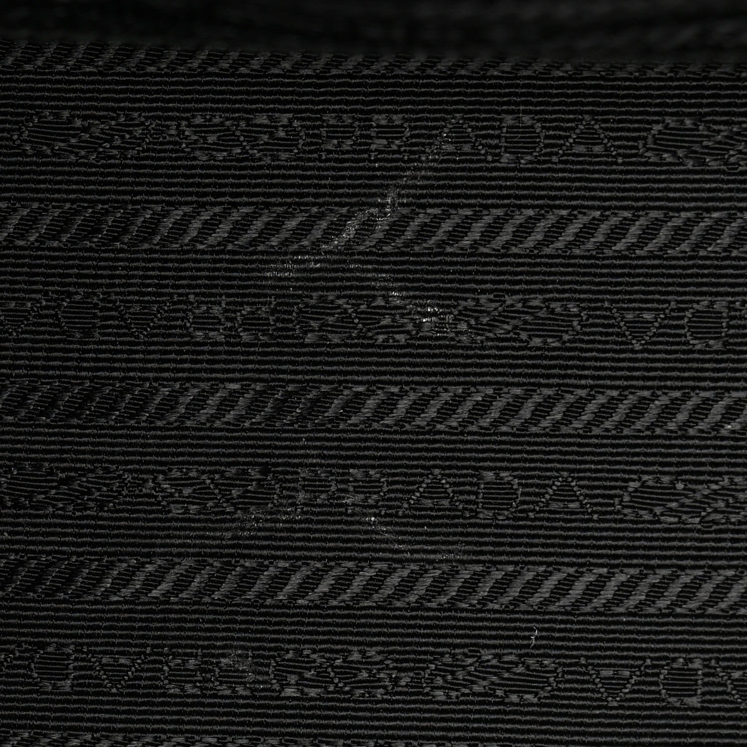 Saffiano Medium Galleria Double Zip Tote Black - Image 10