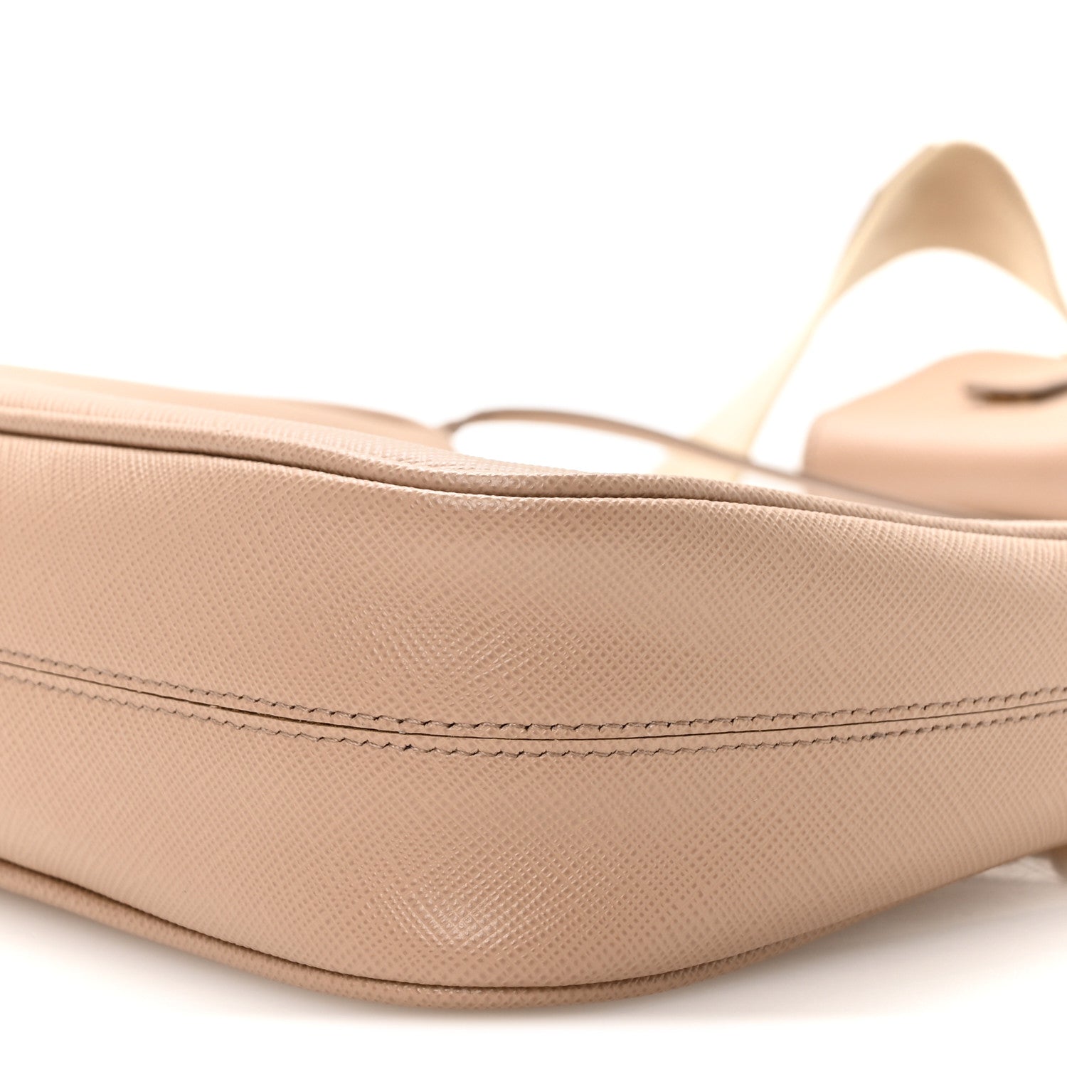 Saffiano Lux Re-Edition 2005 Shoulder Bag Cammeo - Image 12