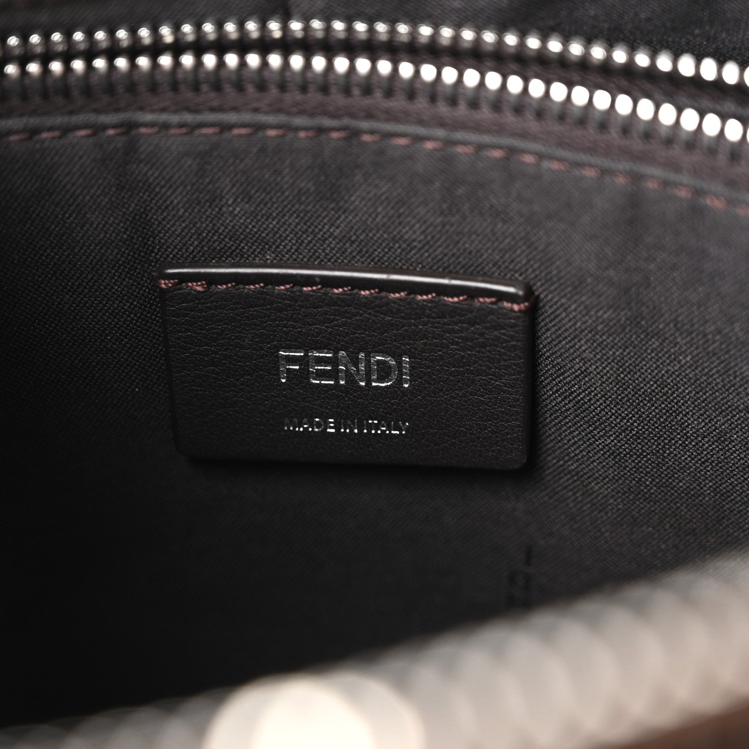 Vitello King Logo Embossed Medium By The Way Boston Bag Cuoio - Image 6