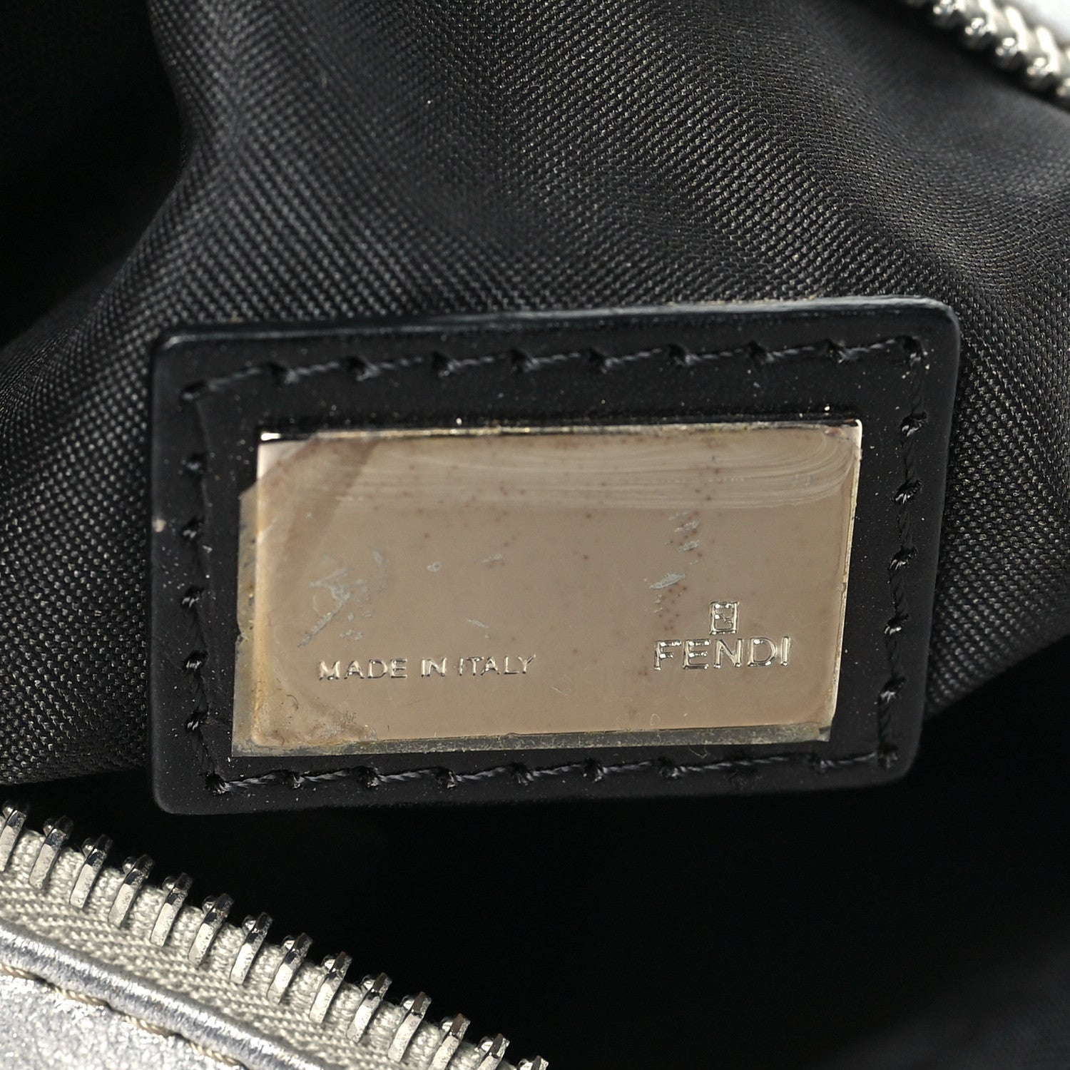 Calfskin Metal Small Oyster Black - Image 6