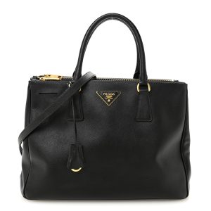 Saffiano Medium Galleria Double Zip Tote Black