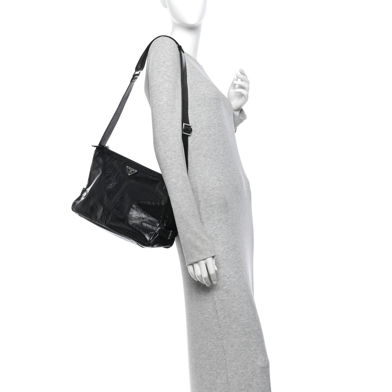 Vitello Shine Shoulder Bag Black - Image 2