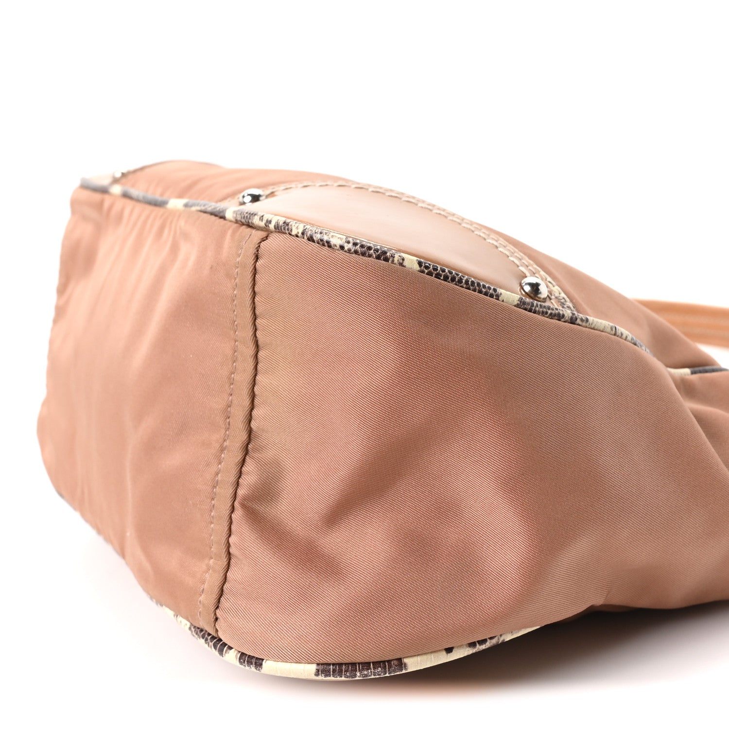Tessuto Vernice Shoulder Bag Cipria - Image 10