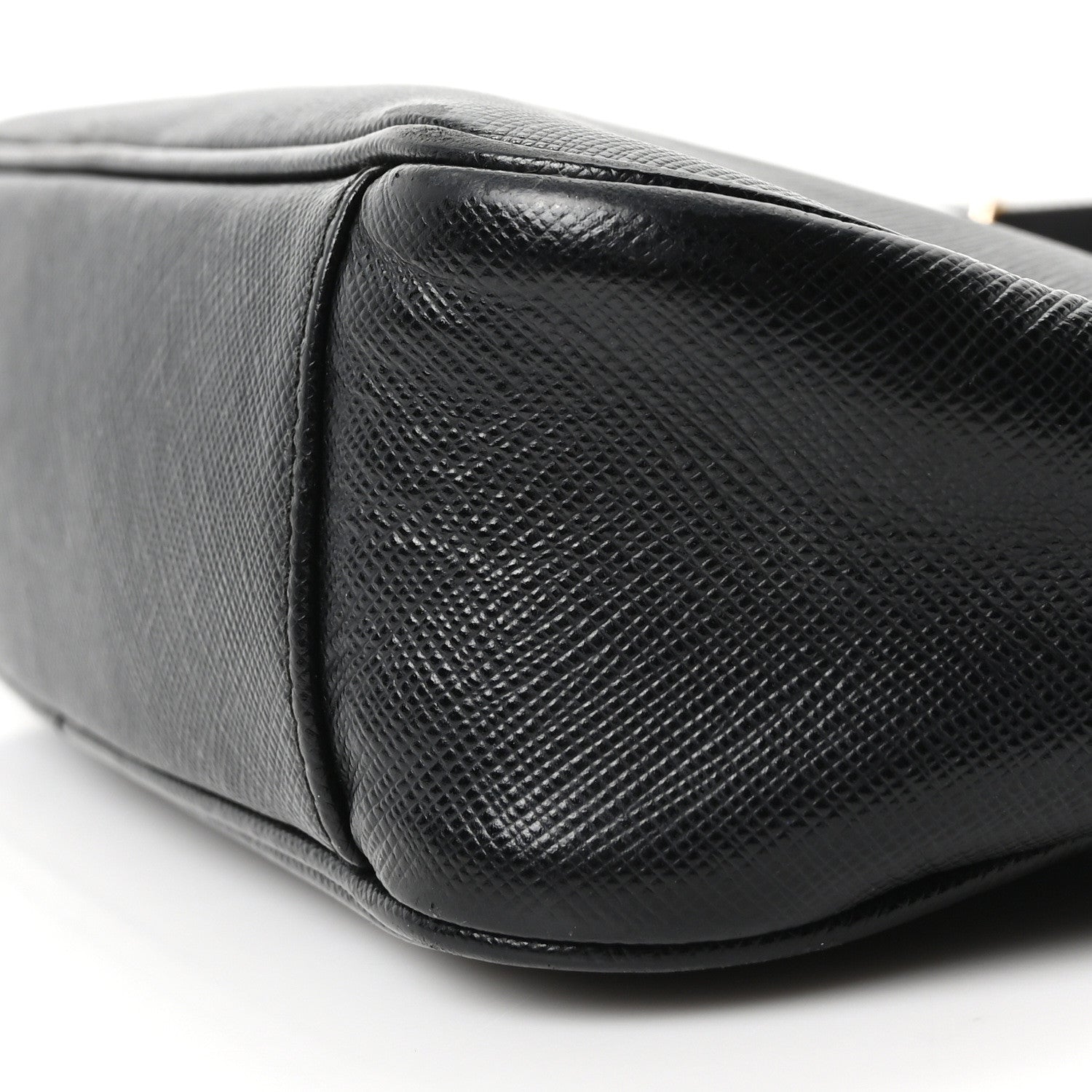 Saffiano Lux Re-Edition 2005 Shoulder Bag Black - Image 10