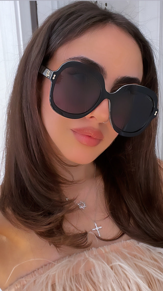 Gucci GG1240S Oversized Black Sunglasses - 图片 2