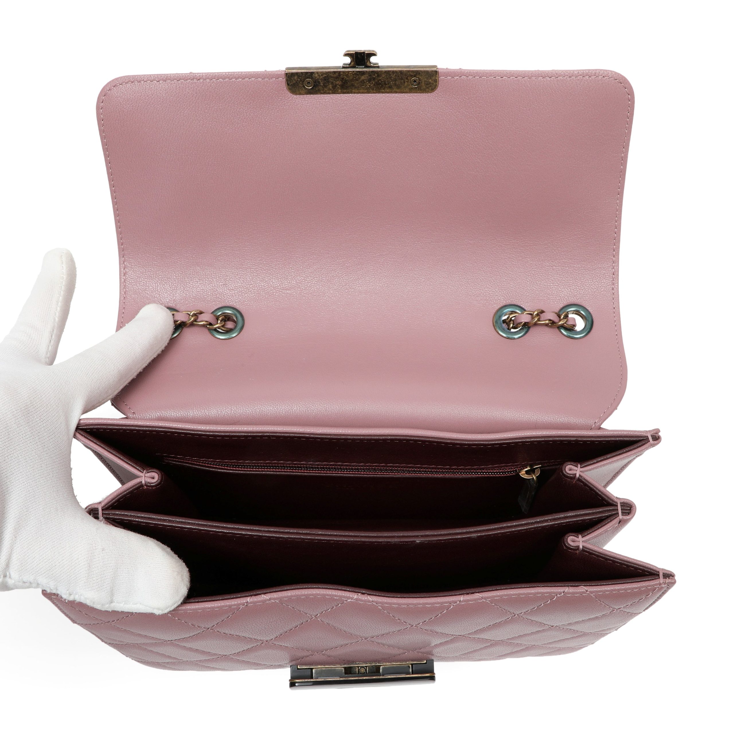 Chanel Small Beauty Lock Flap Bag Pink Quilted Lambskin w/Gold Hardware - 图片 10