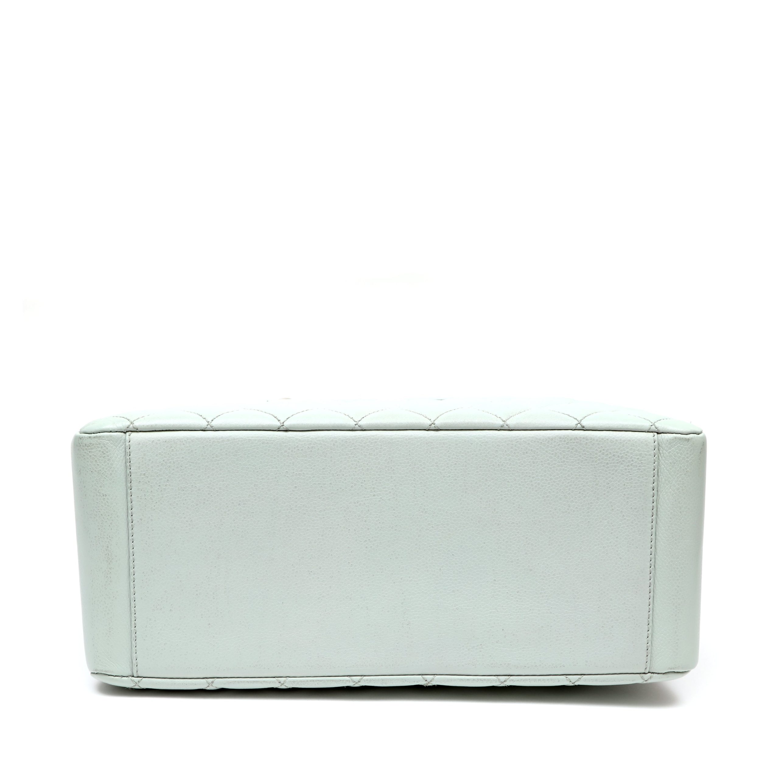 Chanel Grand Shopping Tote Powder Blue Quilted Cowhide w/Silver Hardware - 图片 5