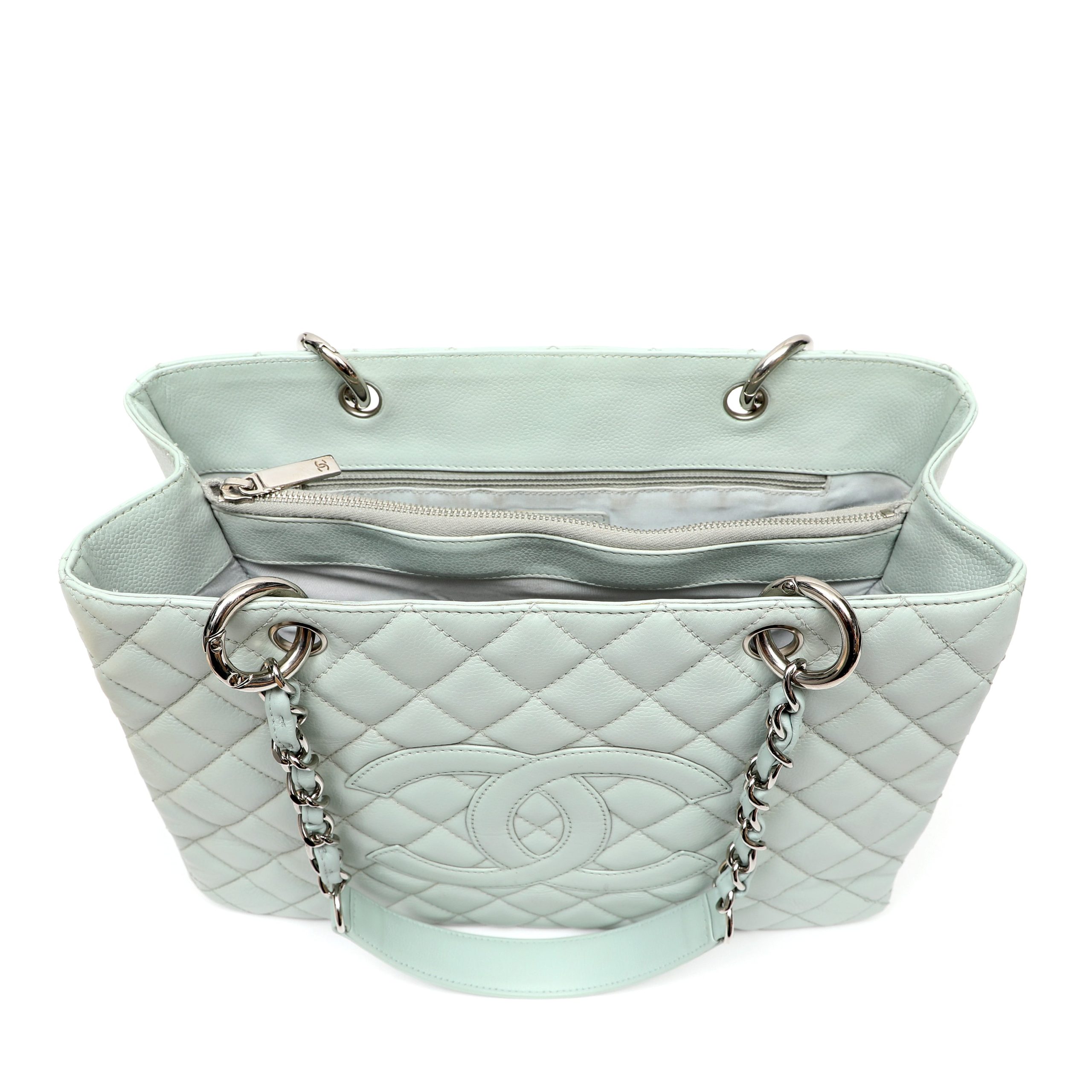 Chanel Grand Shopping Tote Powder Blue Quilted Cowhide w/Silver Hardware - 图片 6
