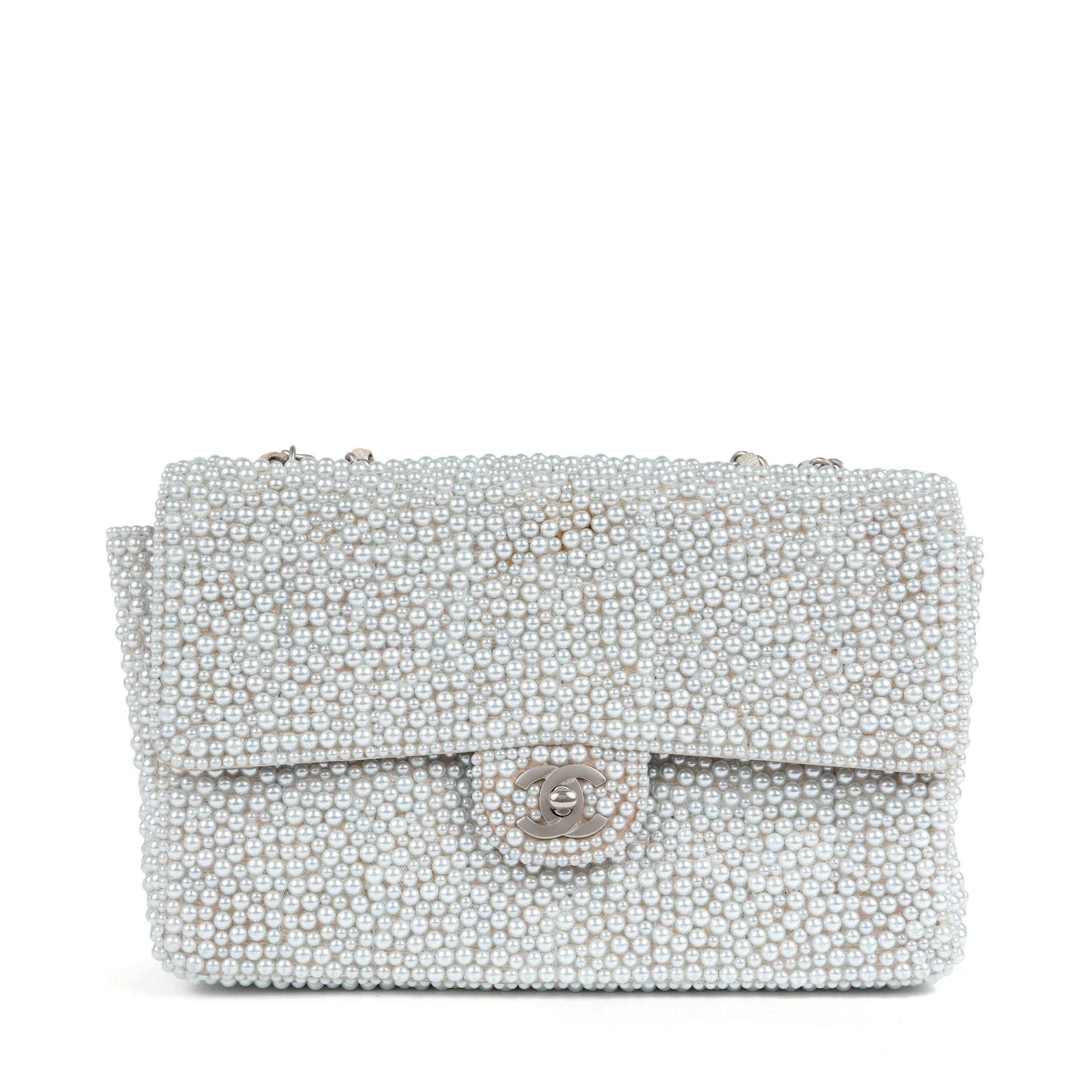Chanel Med Classic Embellished In White Swarovski Pearls w/Silver Hardware - 图片 3