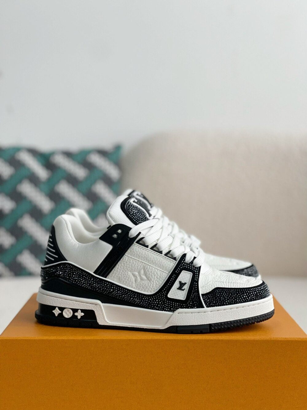 Louis Vuitton LV Trainer Sneaker Denim Monogram Black Diamond - 图片 8