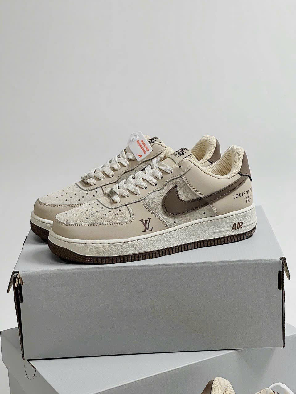 Louis Vuitton x Nike Air Force 1 Cream Mocha Edition (Custom) - 图片 2