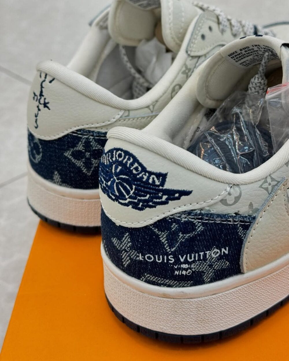 Louis Vuitton x Nike Air Jordan 1 Low Monogram Denim (Custom) - 图片 4