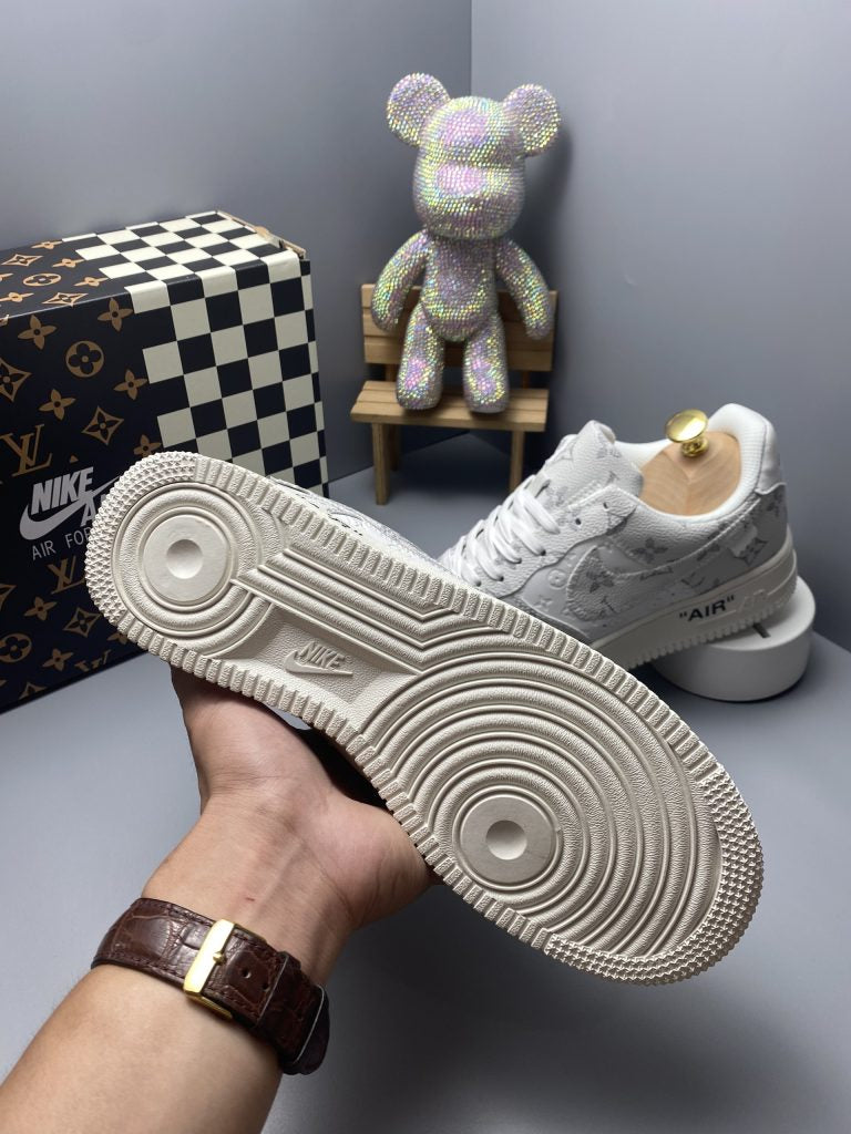 Louis Vuitton x Nike Air Force 1 Frost White Luxe Edition (Custom) - 图片 6