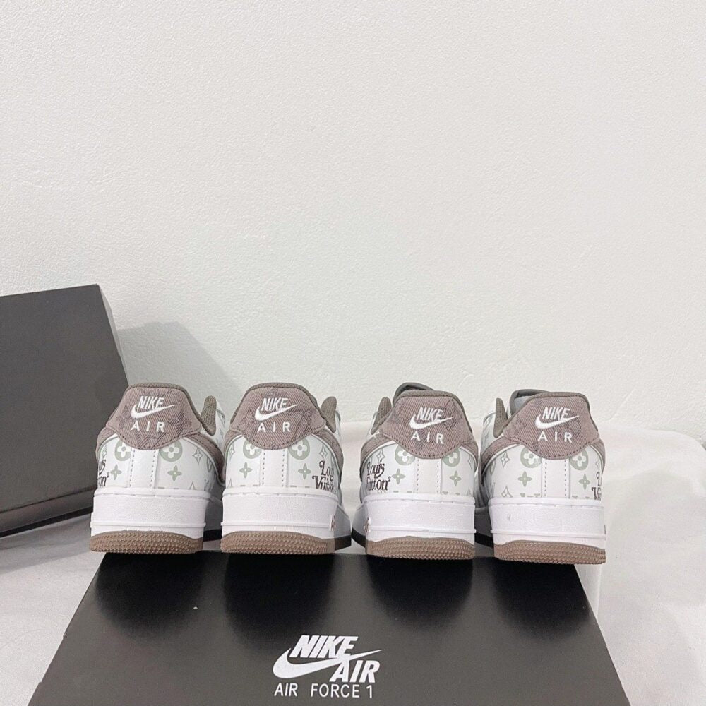 Louis Vuitton x Nike Air Force 1 White Mocha Monogram (Custom) - 图片 7