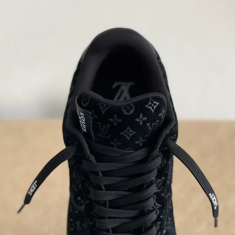 Louis Vuitton x Nike Air Force 1 Low Triple Black - 图片 7