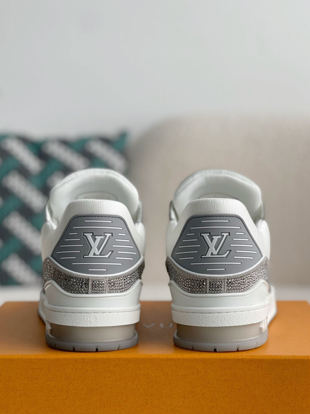 Louis Vuitton LV Trainer Sneaker Denim Monogram Grey Diamond - 图片 8