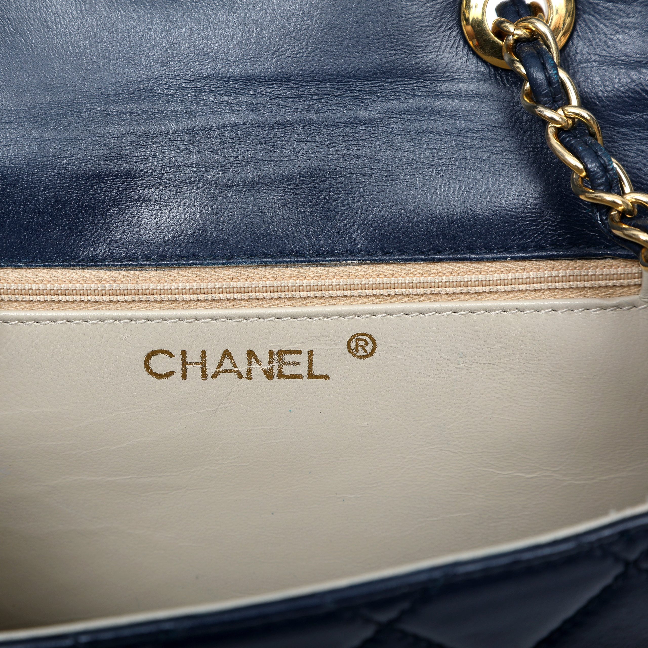 Chanel Vintage Tassel Flap Bag Navy Blue Quilted Calfskin w/Gold Hardware - 图片 9