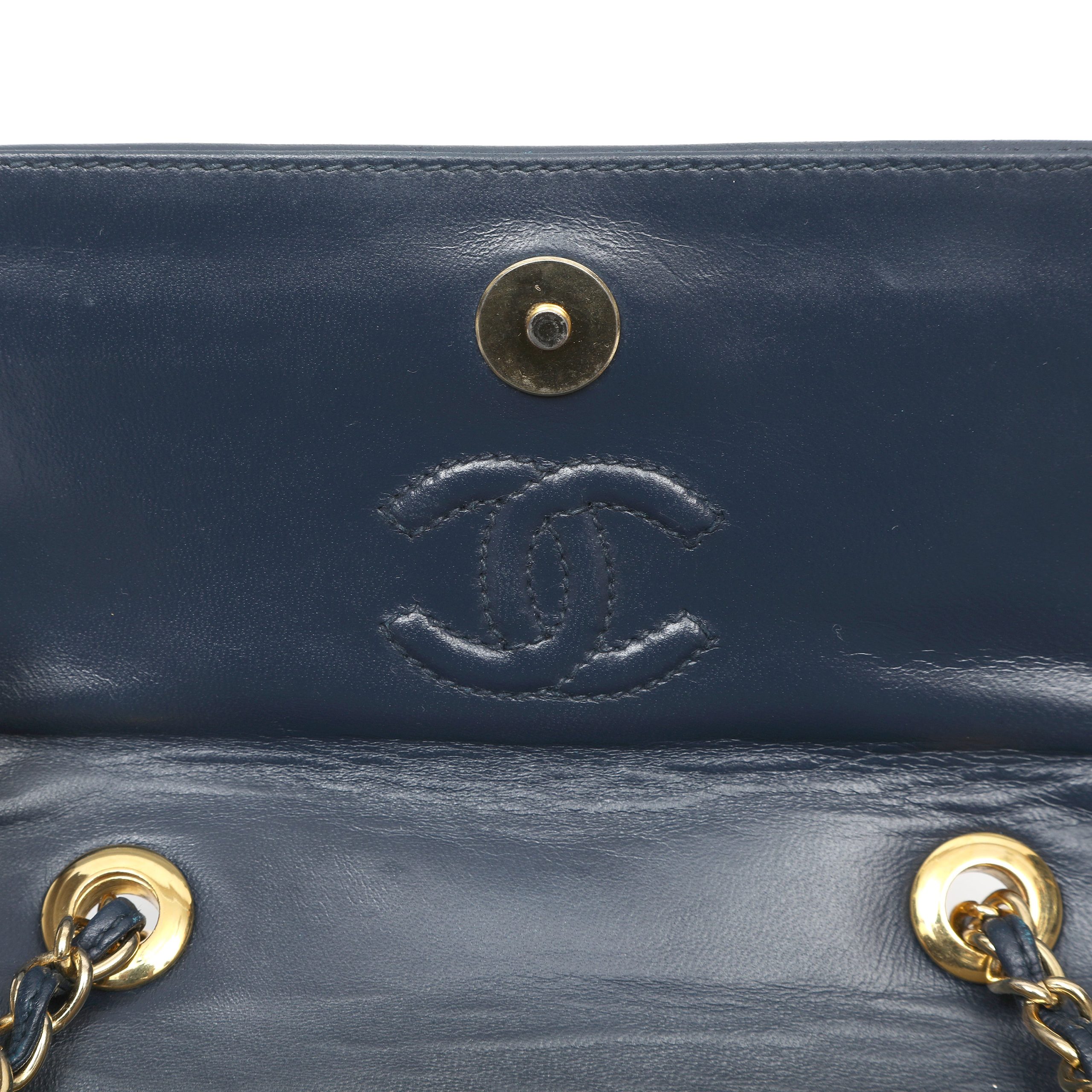 Chanel Vintage Tassel Flap Bag Navy Blue Quilted Calfskin w/Gold Hardware - 图片 11
