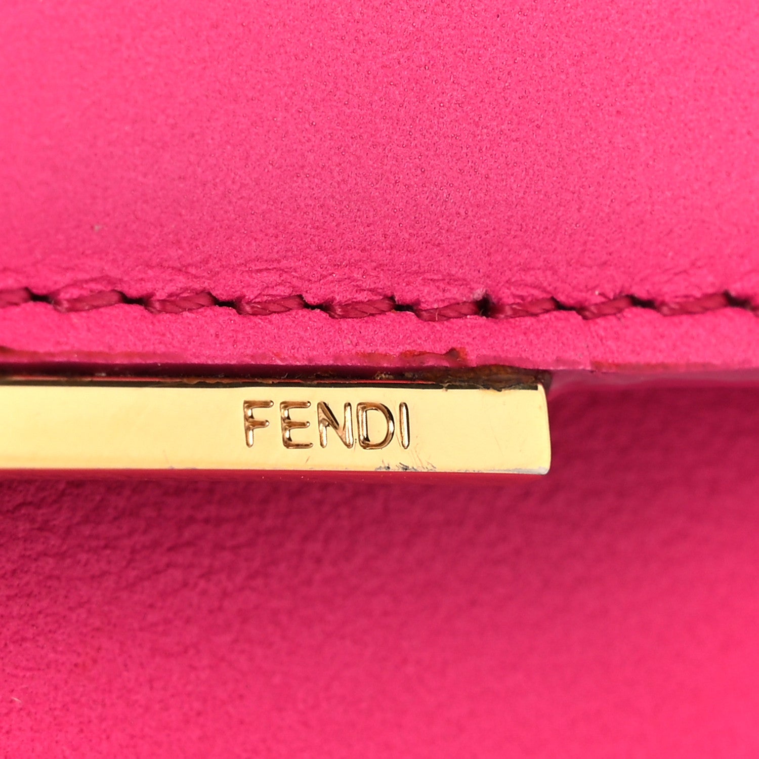 Vitello Flamingo Tube Wallet on Chain Fuchsia - Image 11