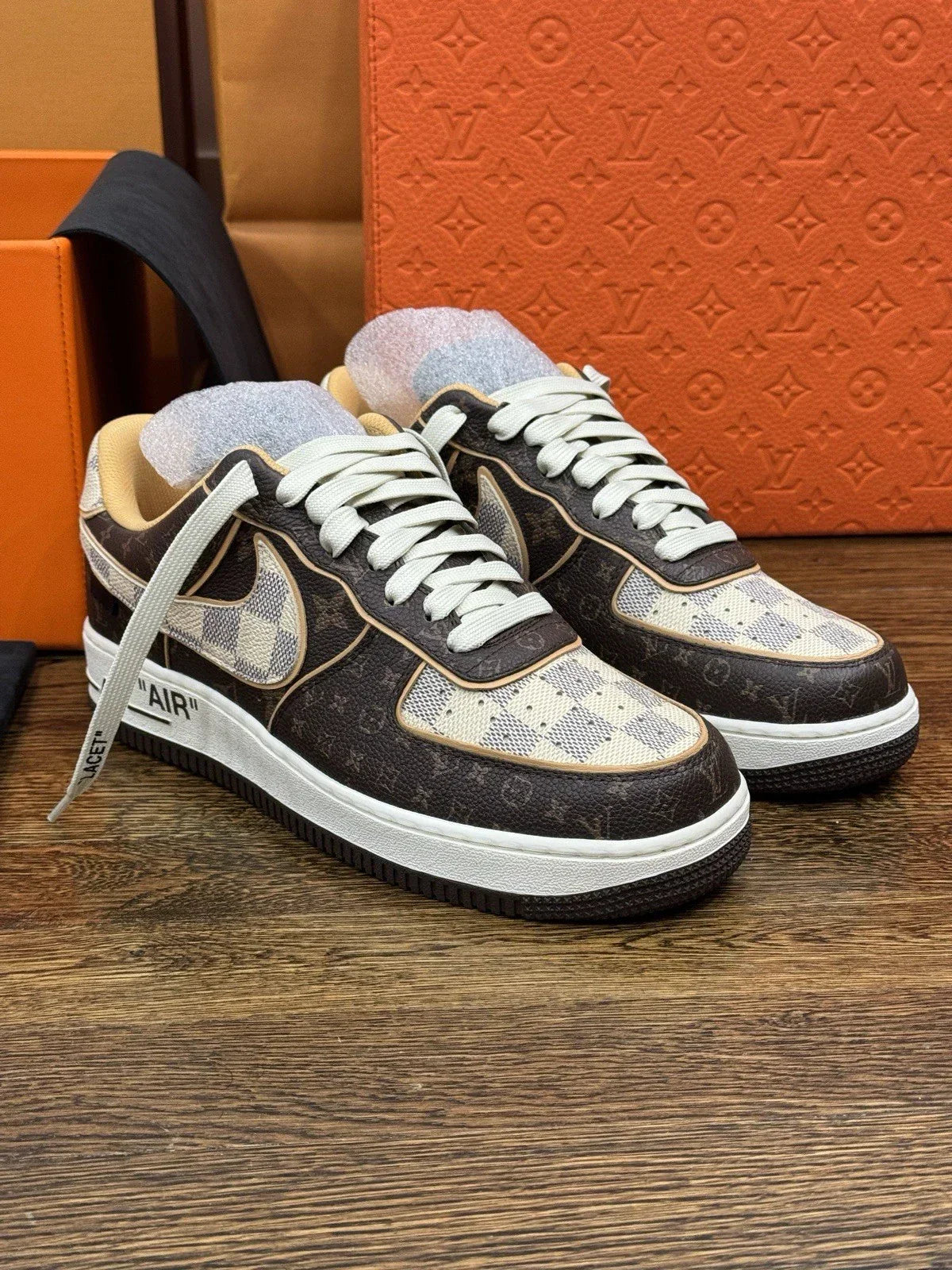 Louis Vuitton x Nike Air Force 1 Low 'Monogram Brown Damier Azur' - 图片 4