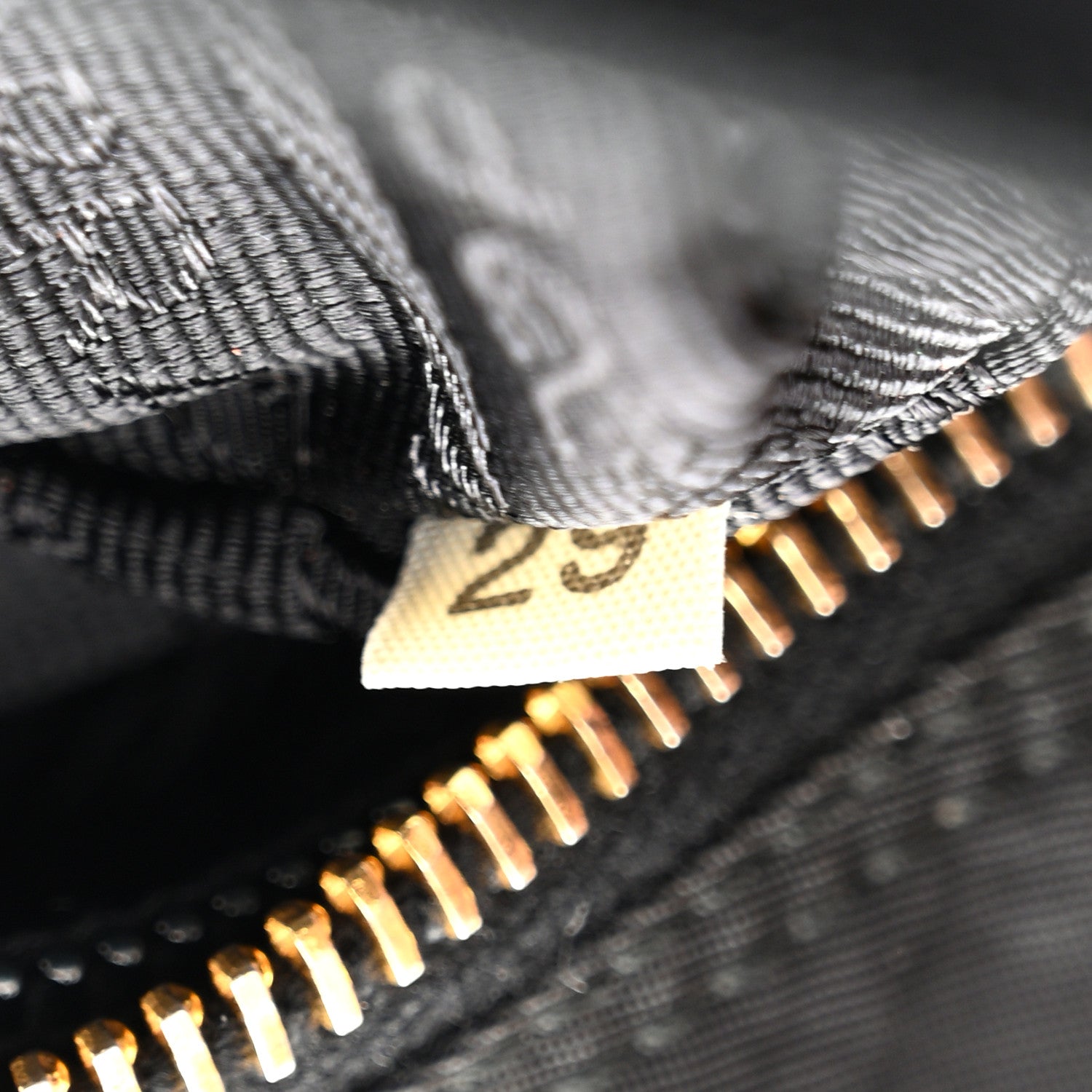 Nylon Tessuto Impuntu Quilted Tote Black - Image 7