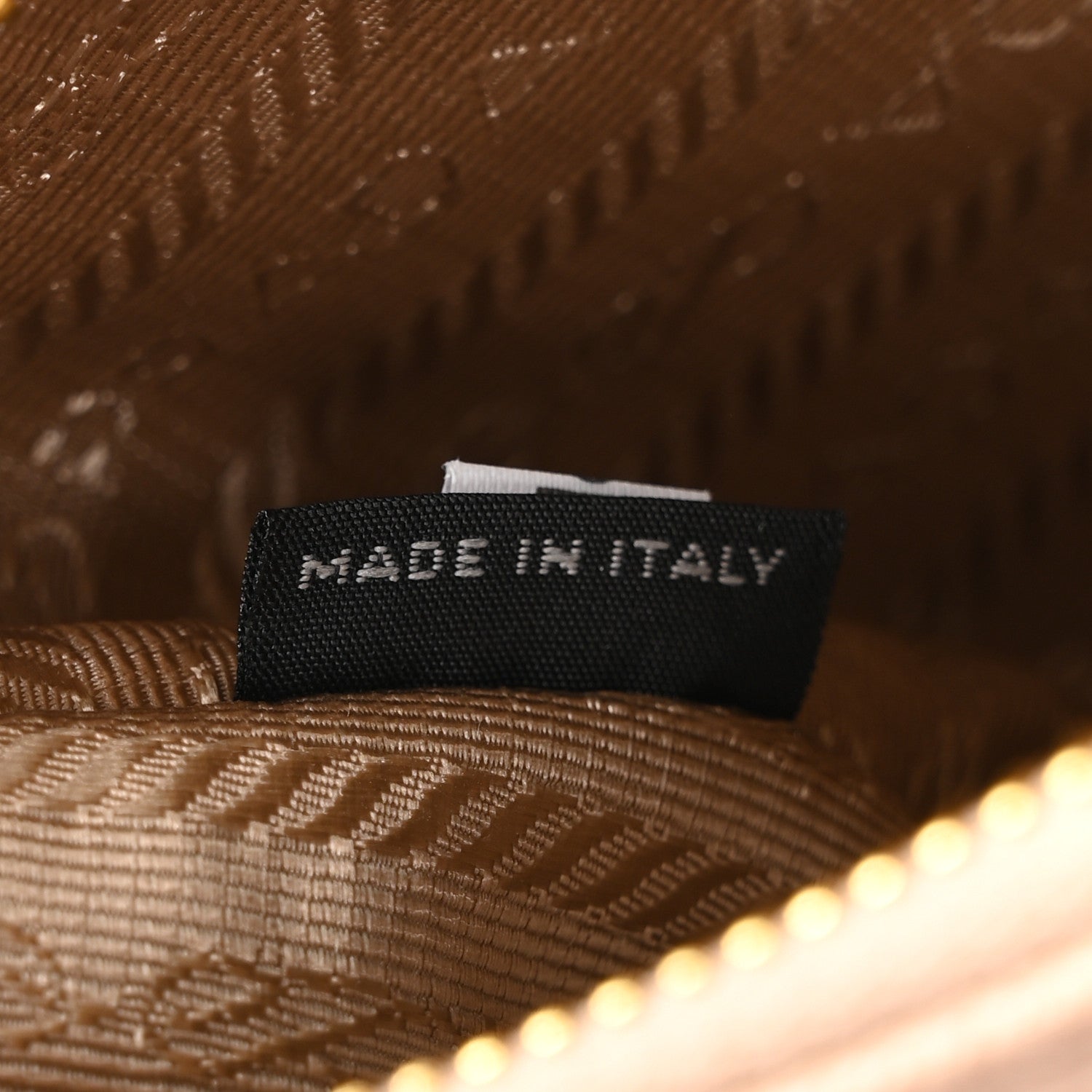 Saffiano Lux Re-Edition 2005 Shoulder Bag Cammeo - Image 7