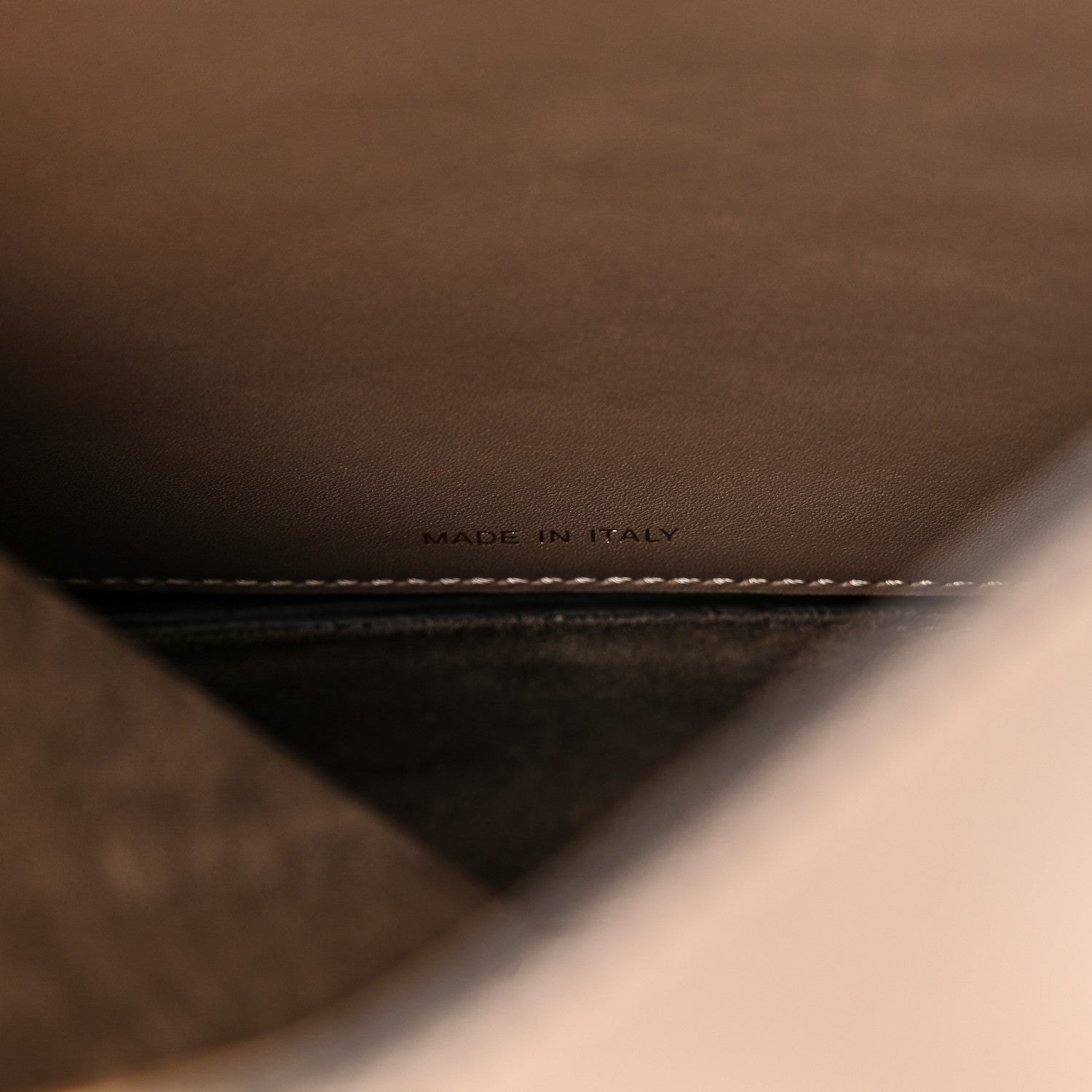 Vitello Medium Soft Peekaboo Tortora - Image 7