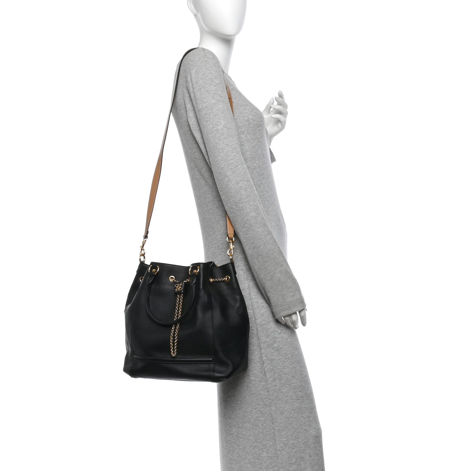 Vitello Grace King Karligraphy Chain Bucket Bag Black Bisquit - Image 2