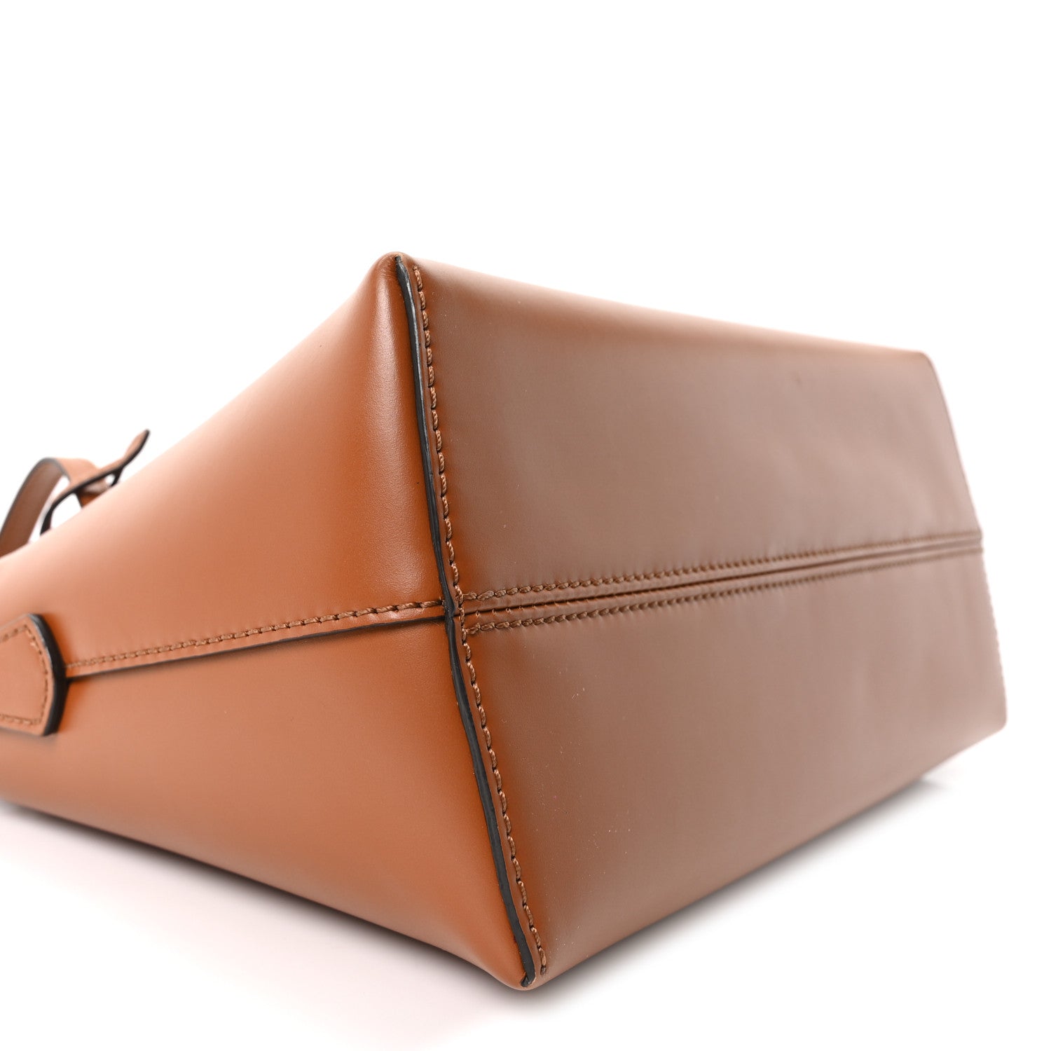 Vitello King Logo Embossed Medium By The Way Boston Bag Cuoio - Image 9