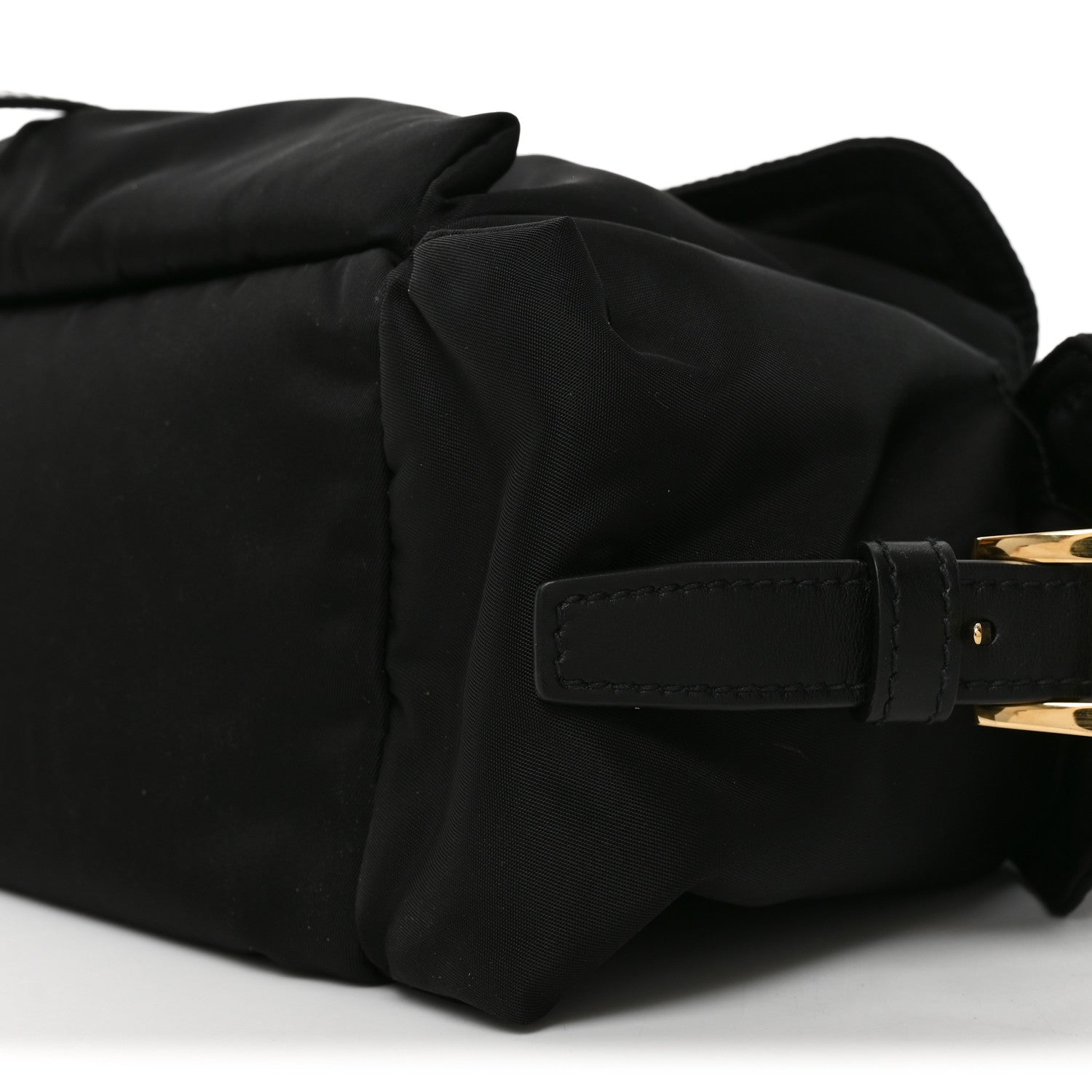 Re-Nylon Triangle Medium Explore Tote Black - 图片 9