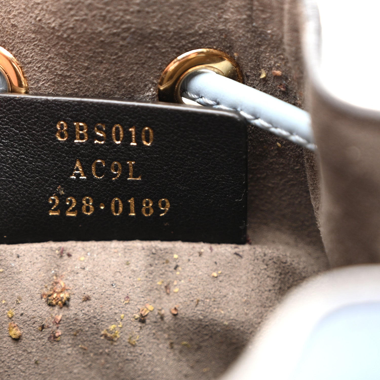 Vitello King F is Fendi Logo Embossed Mini Mon Tresor Bucket Bag Azzurro Baby Azzurro Baby - Image 7