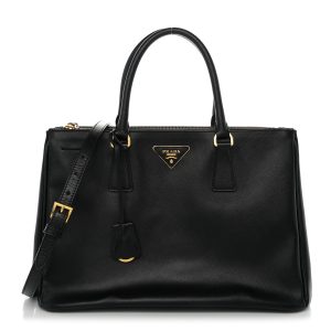 Saffiano Medium Galleria Double Zip Tote Black