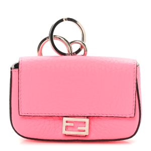 Cuoio Romano Micro Baguette Charm Rosa Fluo